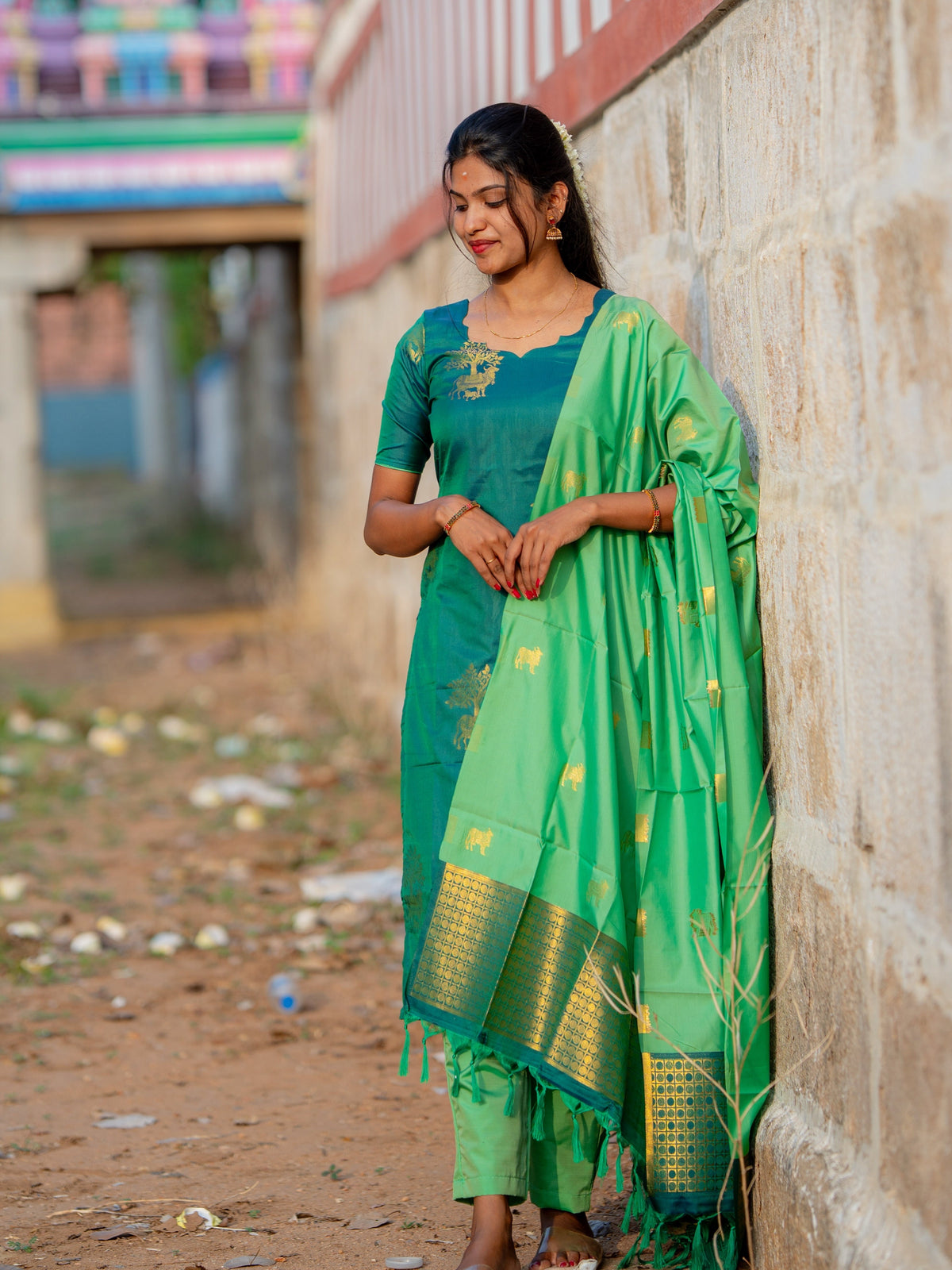 DS05 Peacock Green Soft silk kurti set