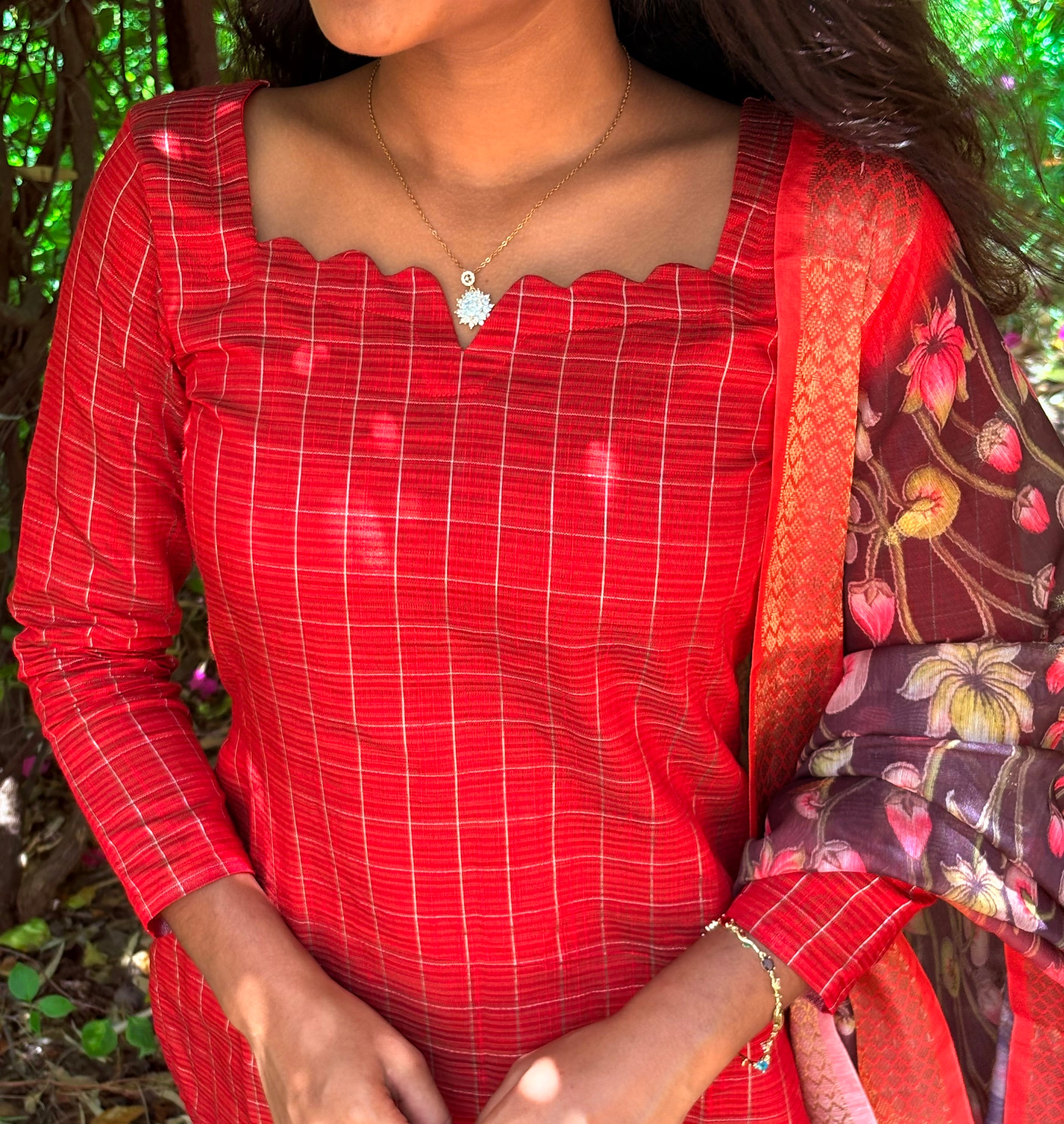 AC231 Tomato Red Raw Silk dupatta set