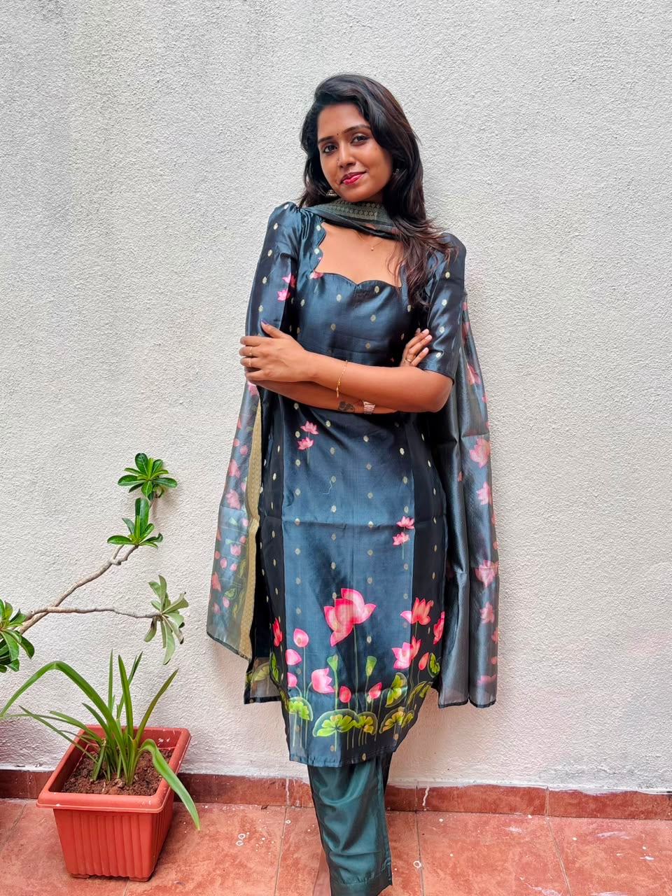 AC245 Semi Tussar Silk zari Butta Set