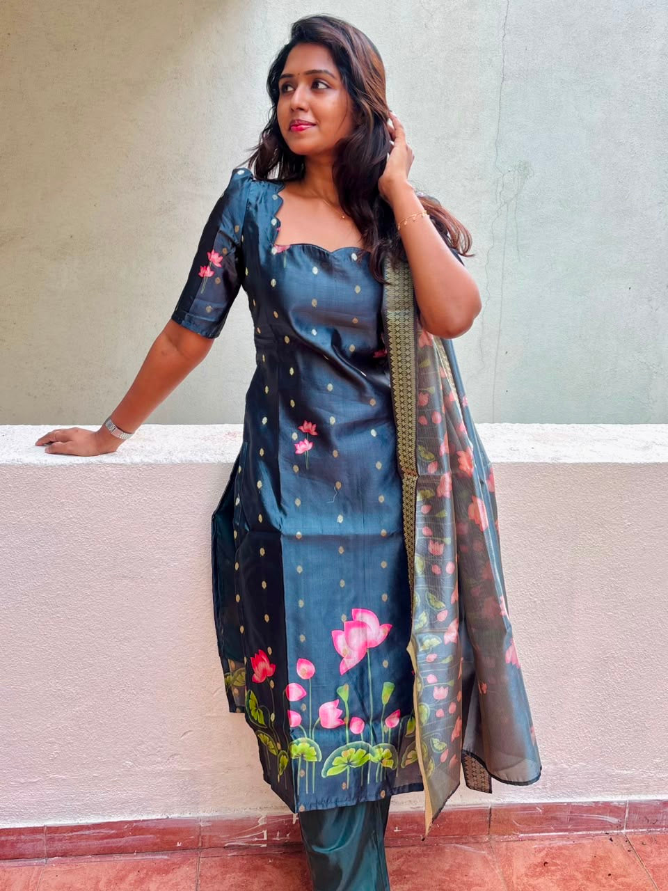 AC245 Semi Tussar Silk zari Butta Set