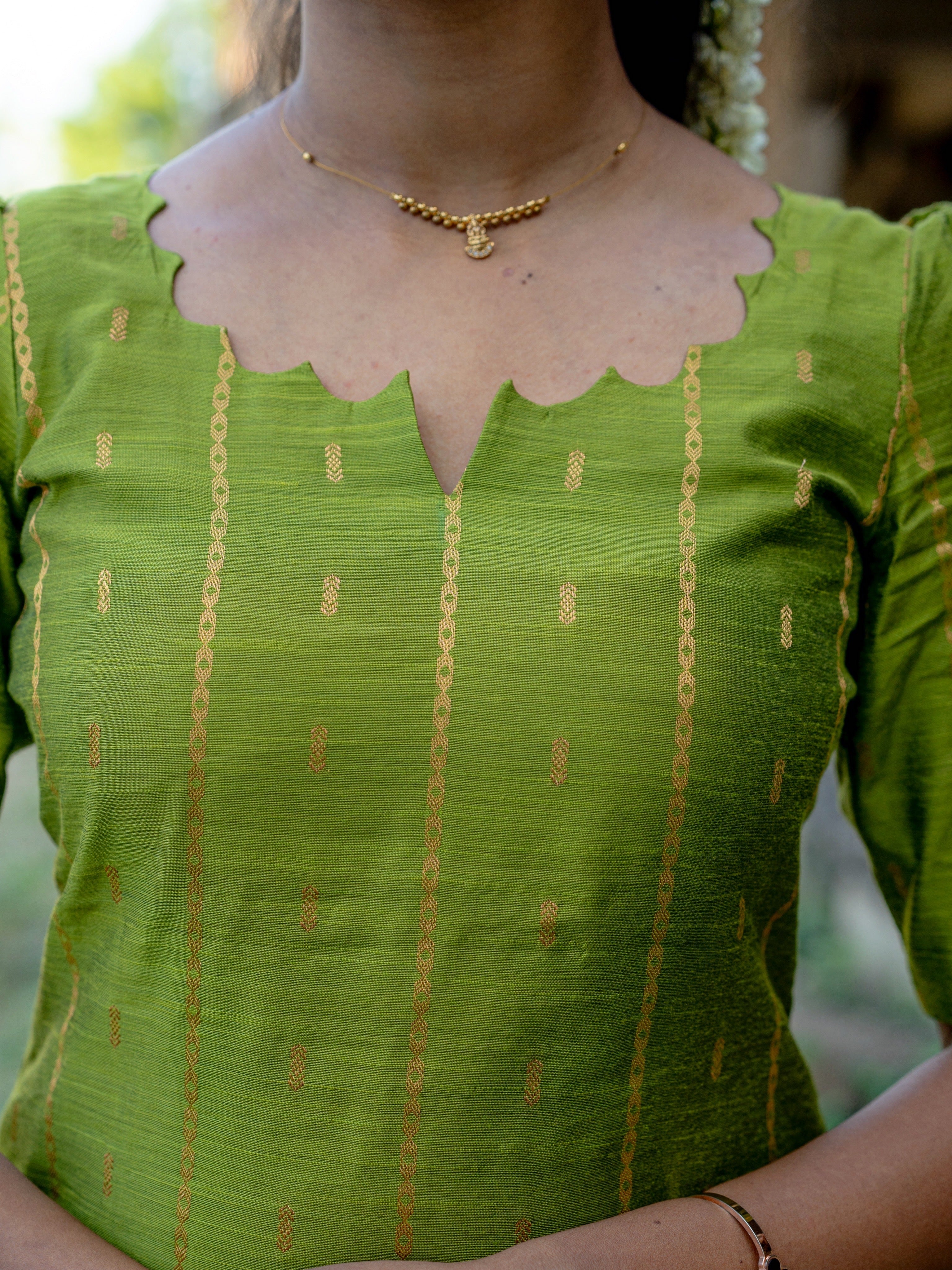 AC242 Mehandi Green Raw silk set