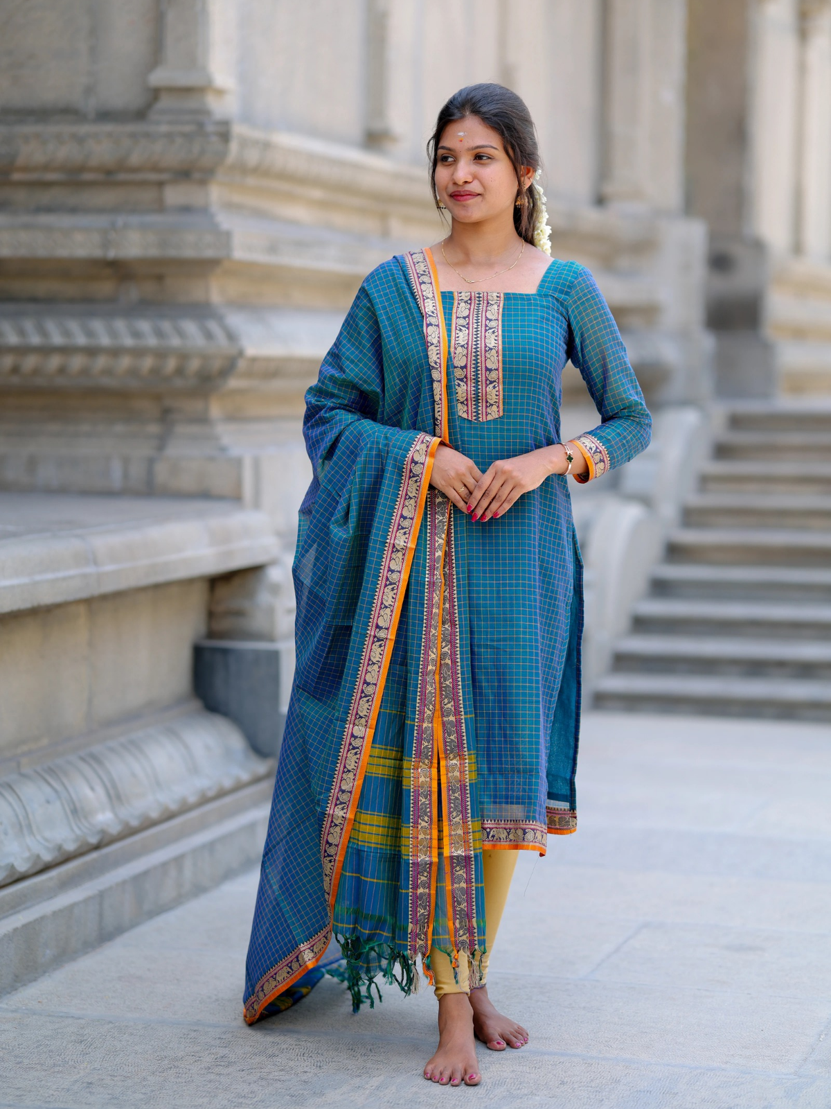 AC211 Peacock Green Narayanpet Kurti Dupatta Set