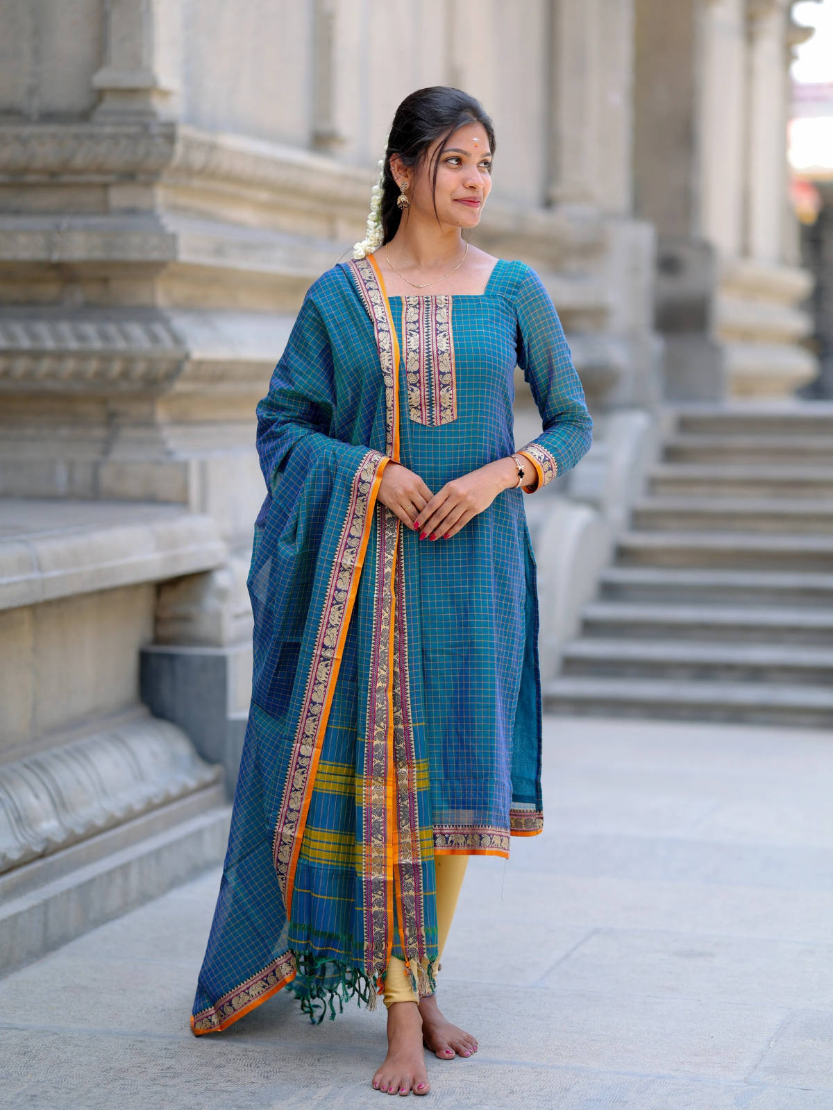 AC211 Peacock Green Narayanpet Kurti Dupatta Set