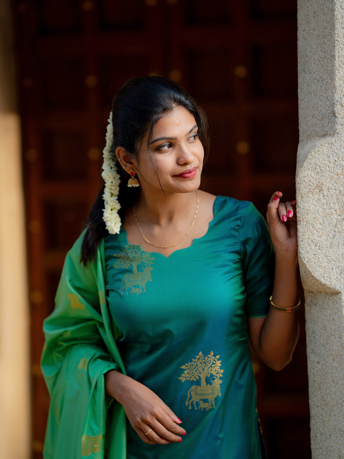 DS05 Peacock Green Soft silk kurti set