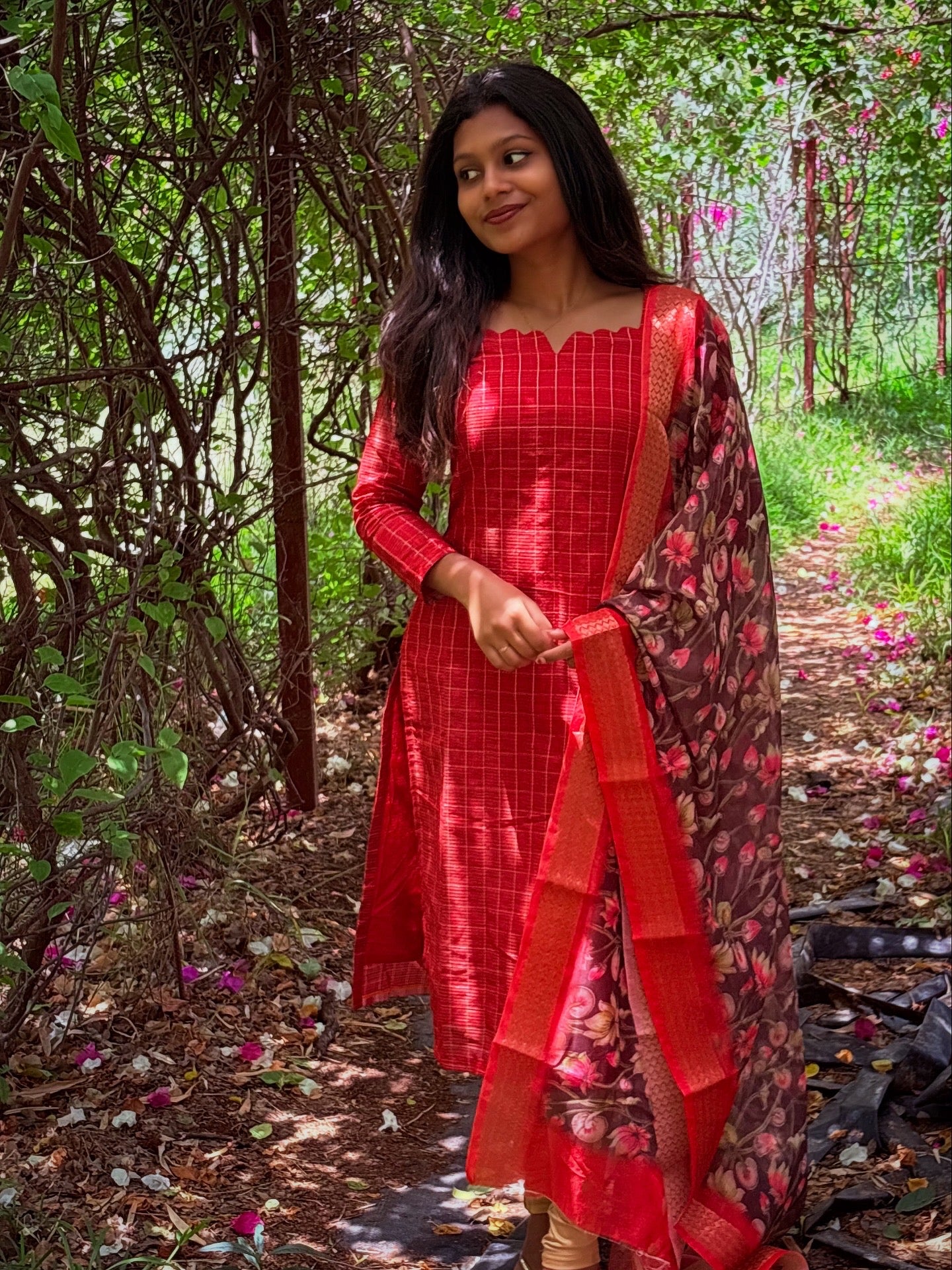 AC231 Tomato Red Raw Silk dupatta set