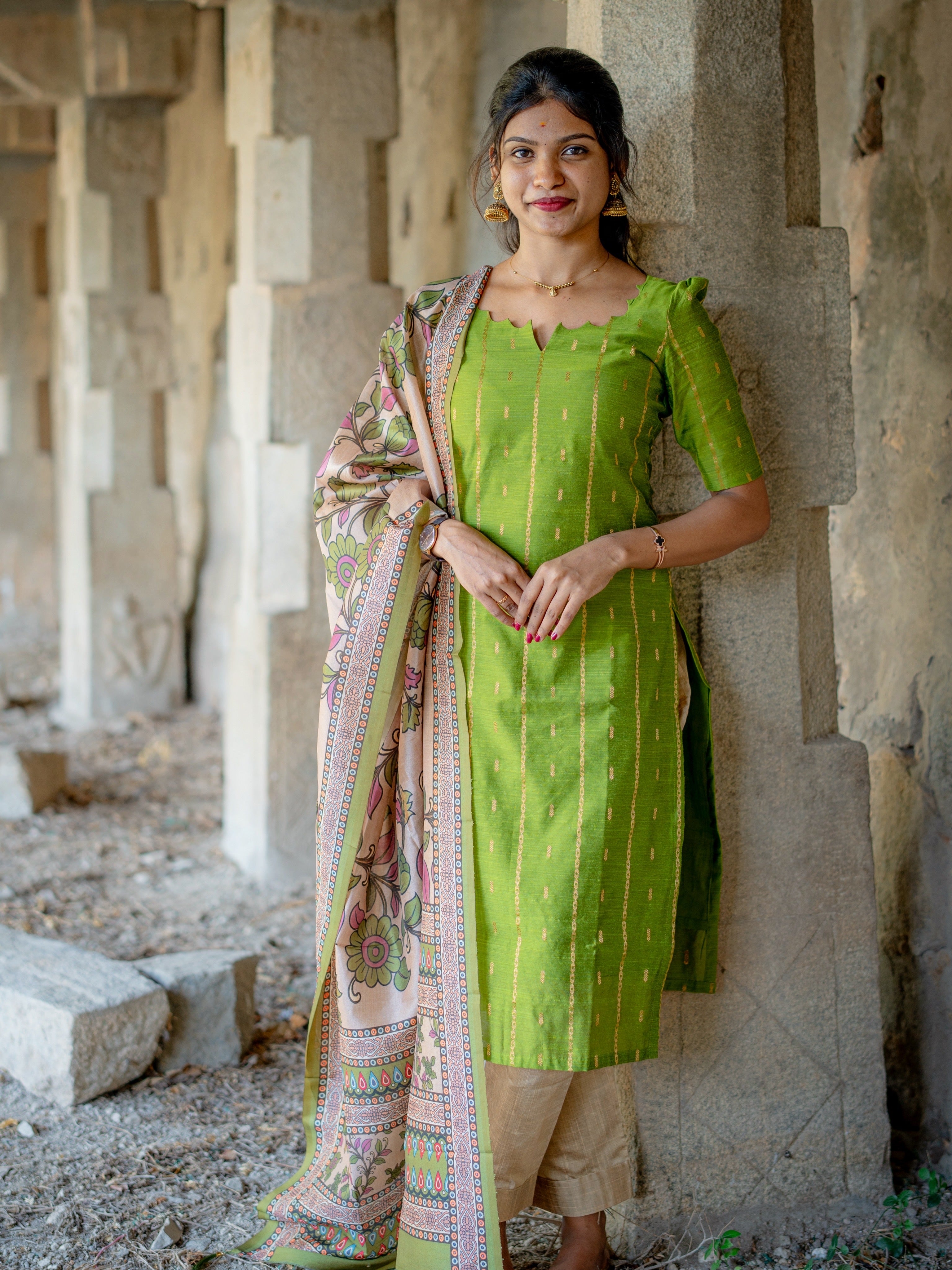 AC242 Mehandi Green Raw silk set