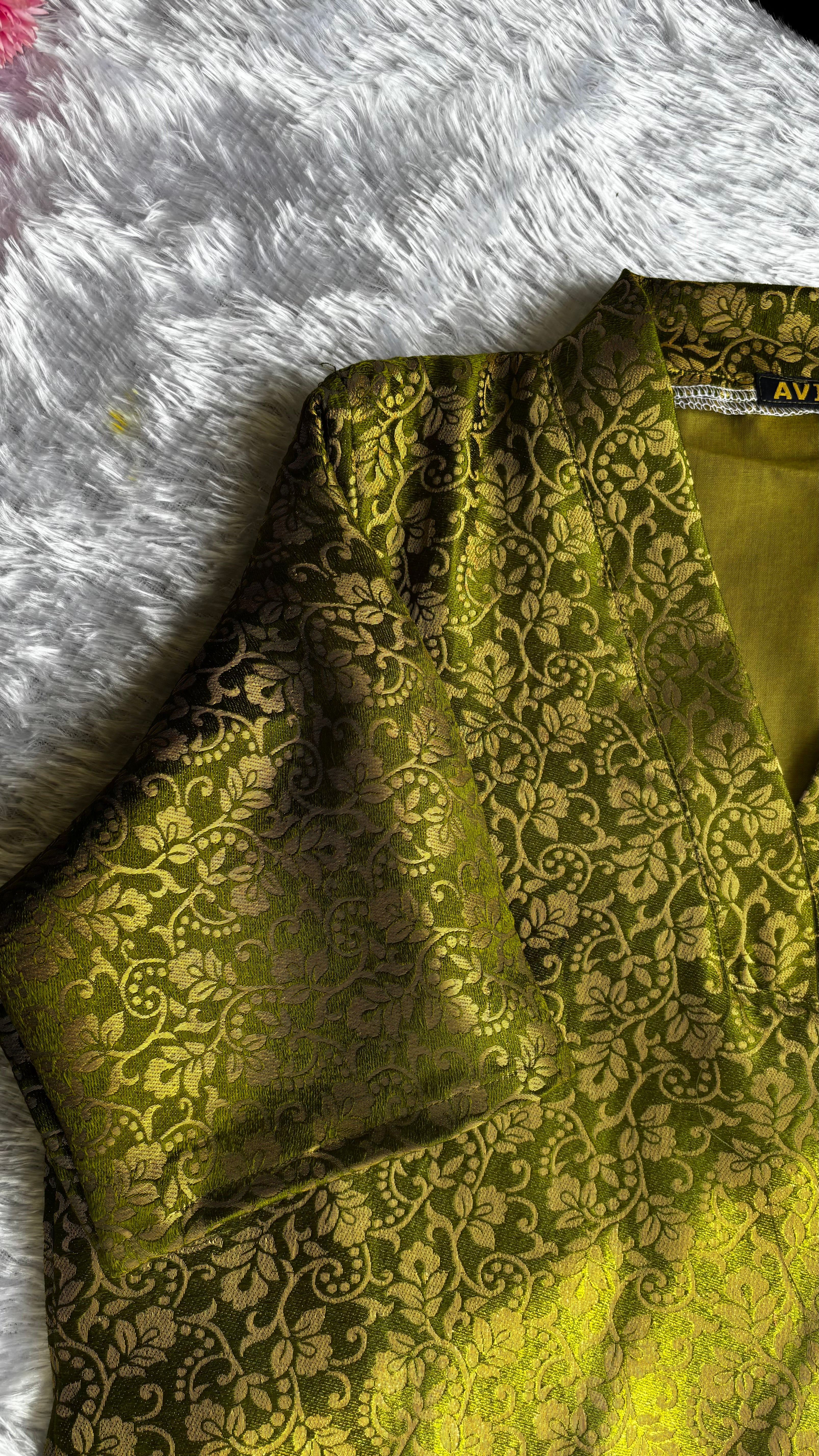 AC170 Banarasi Silk Kurti