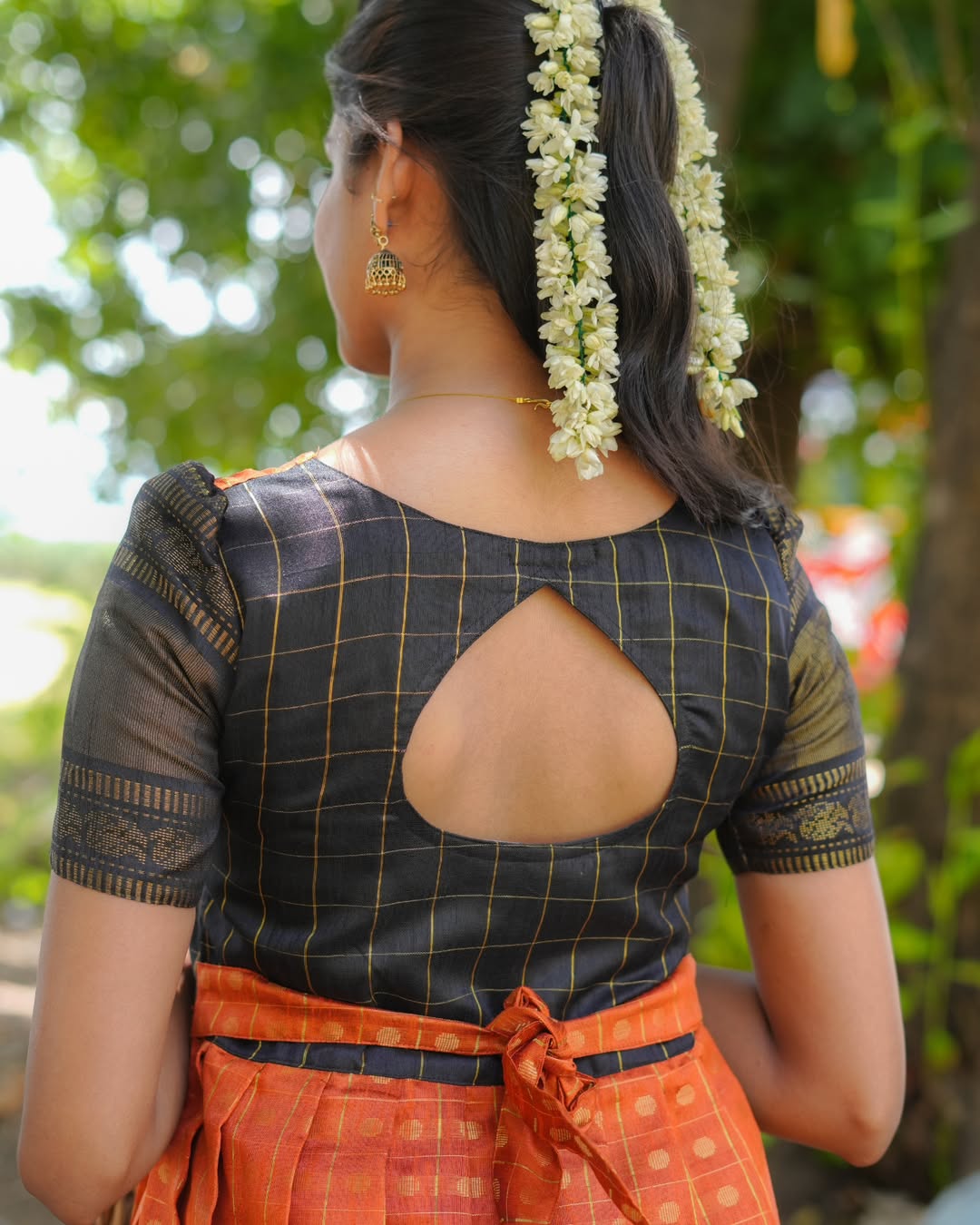 AC138 Semi Raw Silk Gown