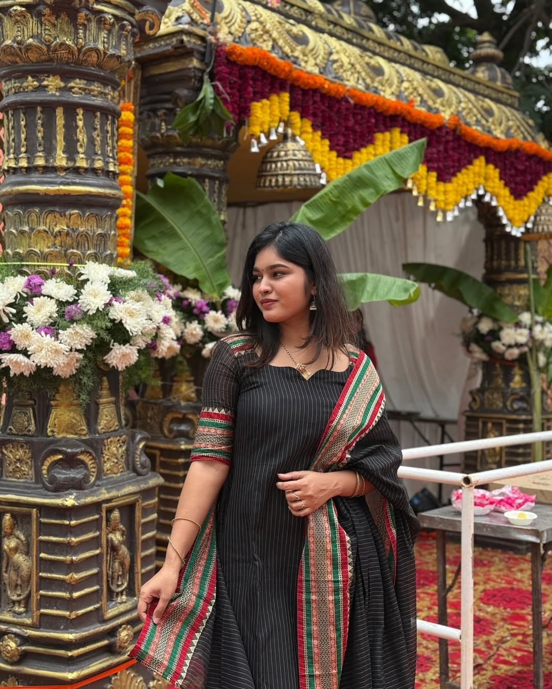 AC191 Black Narayanpet Kurti Dupatta Set