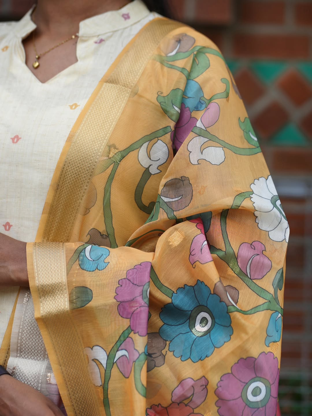 AC159 Beige Tussar Silk Suit