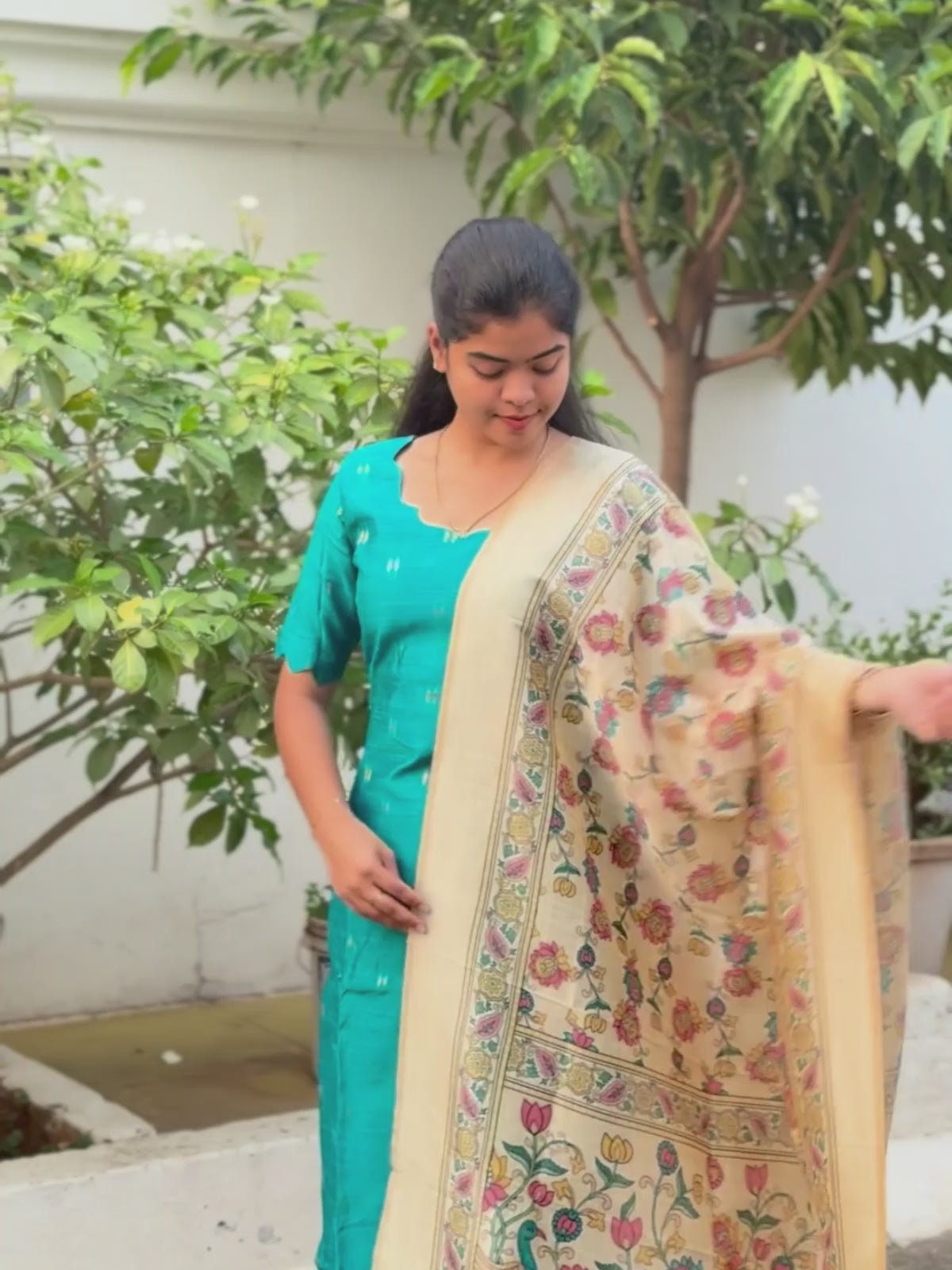 AC207 Peacock Blue Raw Silk Set